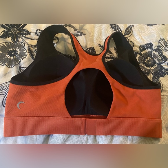 Zyia Burnt Orange Ribbed Sportbra - Picture 2 of 3